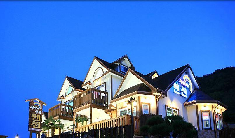 Rainbow Hill Pension Namhae Eksteriør bilde